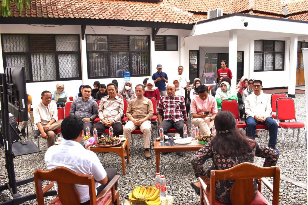 Kunjungan DPRD Kota Tangerang Selatan ke Disipusda Purwakarta