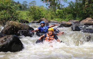 Gambar : Sungai Ciherang, salah satu sungai di Kabupaten Purwakarta.