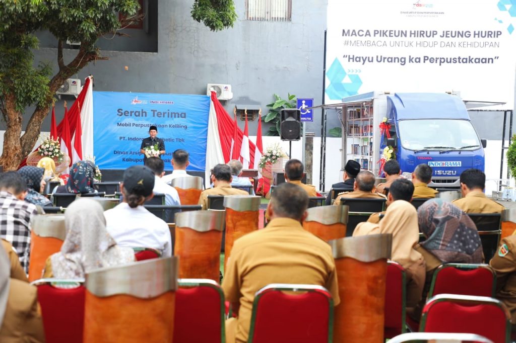 Serah terima Mobil Keliling dari PT Indorama Synthetics Tbk