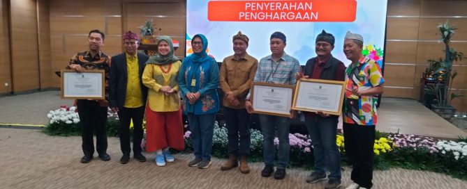 Disipusda Purwakarta Memperoleh Penghargaan