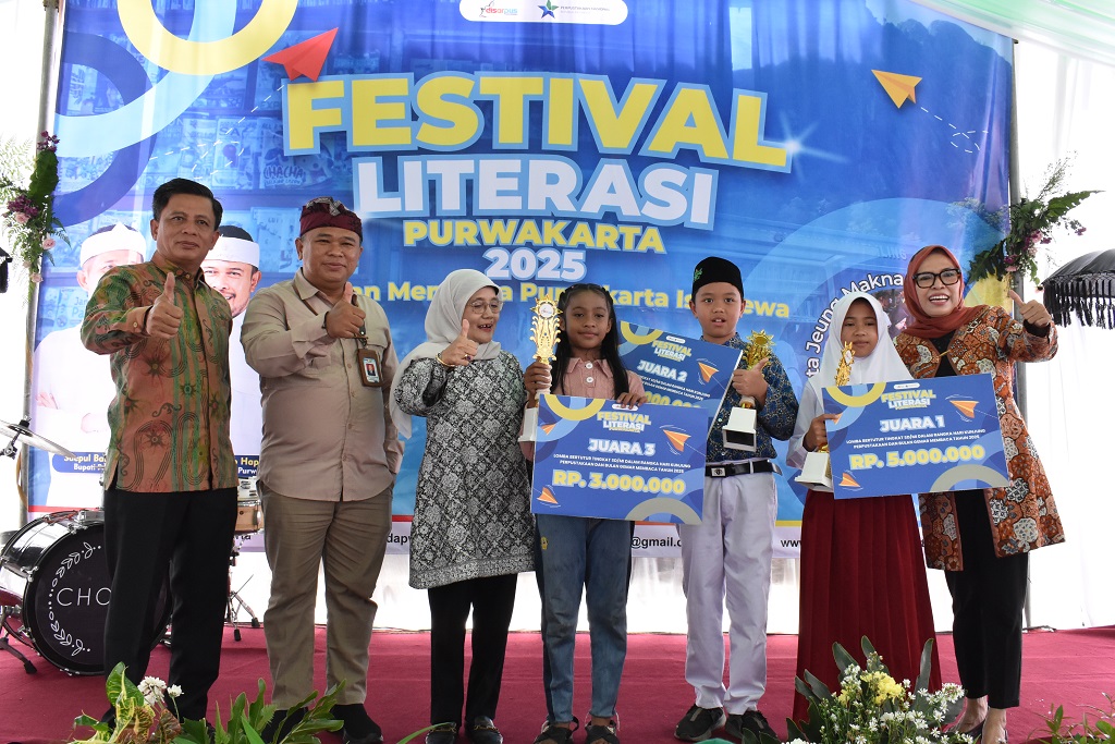 Penampilan Serta Penyerahan Hadiah Lomba Bertutur Tahun 2025
