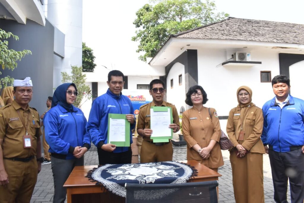 Dukungan CSR Buku Perpustakaan dari PT Indorama Synthetics Tbk