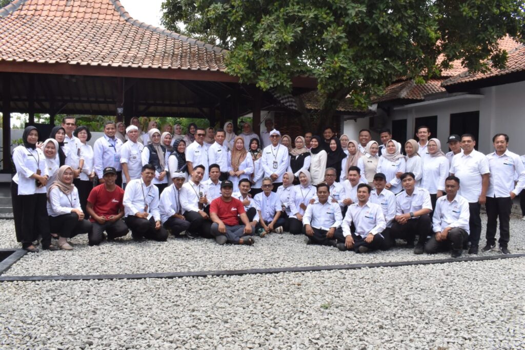 Seluruh Pegawai Dinas Arsip dan Perpustakaan Kabupaten Purwakarta